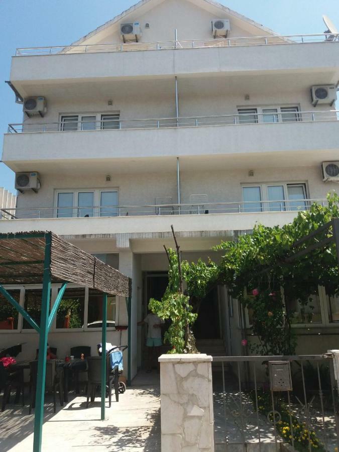 Mona&Mike Apartments Tivat Zewnętrze zdjęcie